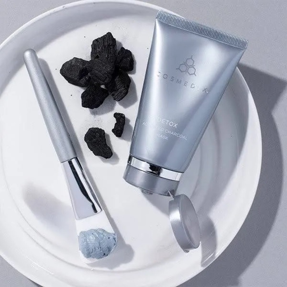NEW Cosmetix Detox Activated Charcoal Mask